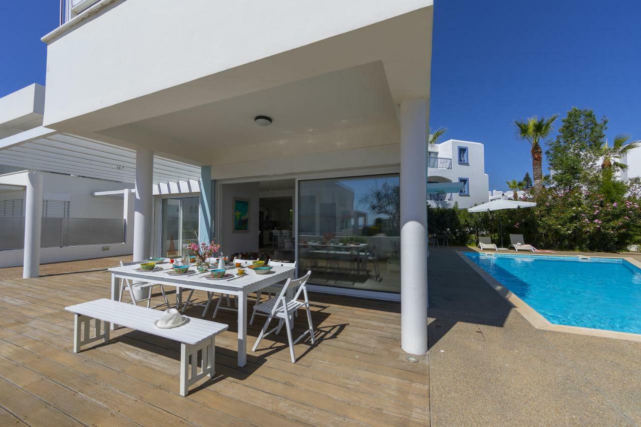 Oceania Villa โปรทาราส ภายนอก รูปภาพ