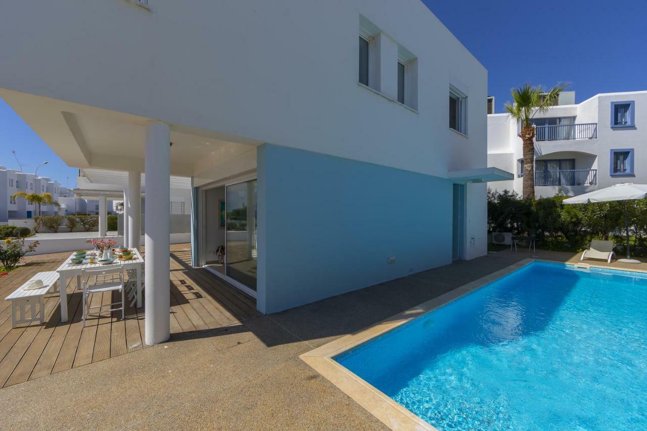 Oceania Villa โปรทาราส ภายนอก รูปภาพ