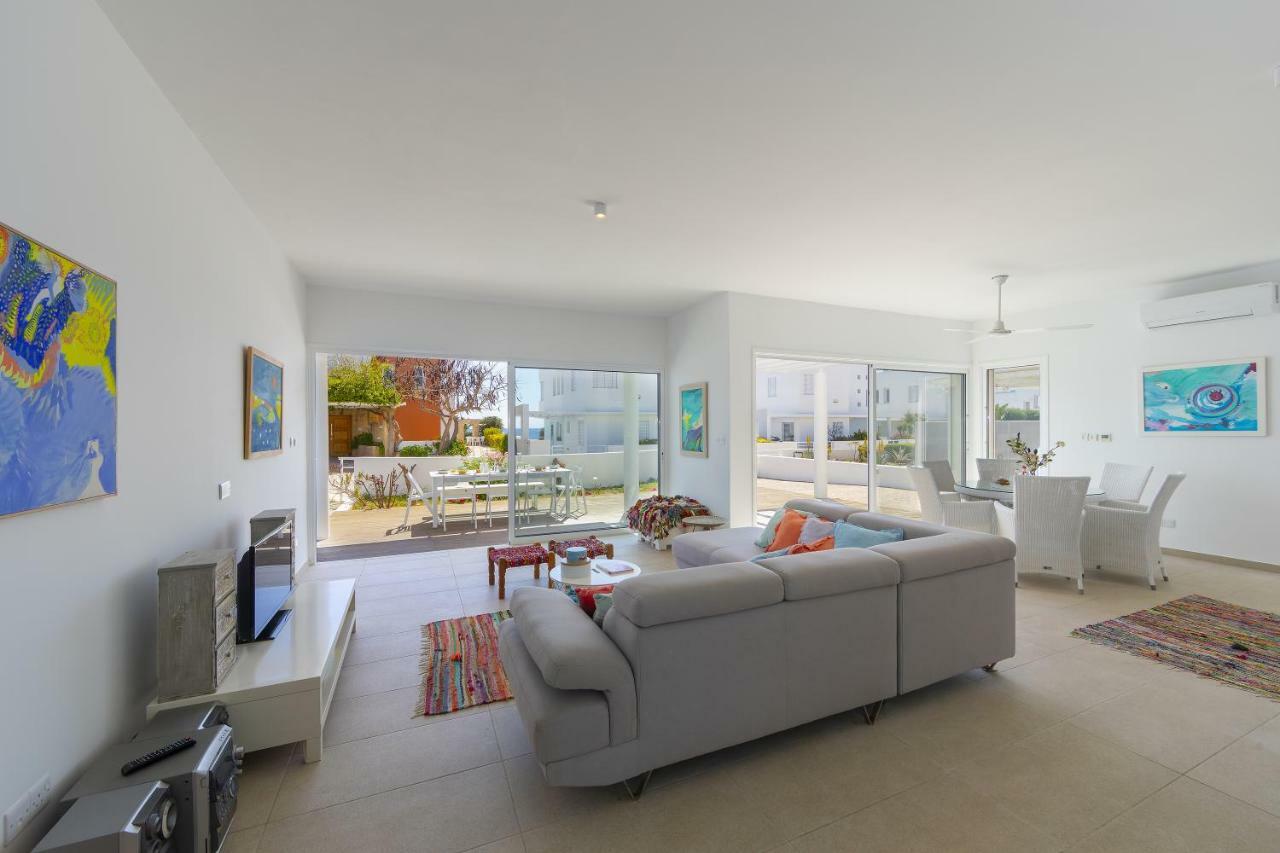 Oceania Villa โปรทาราส ภายนอก รูปภาพ